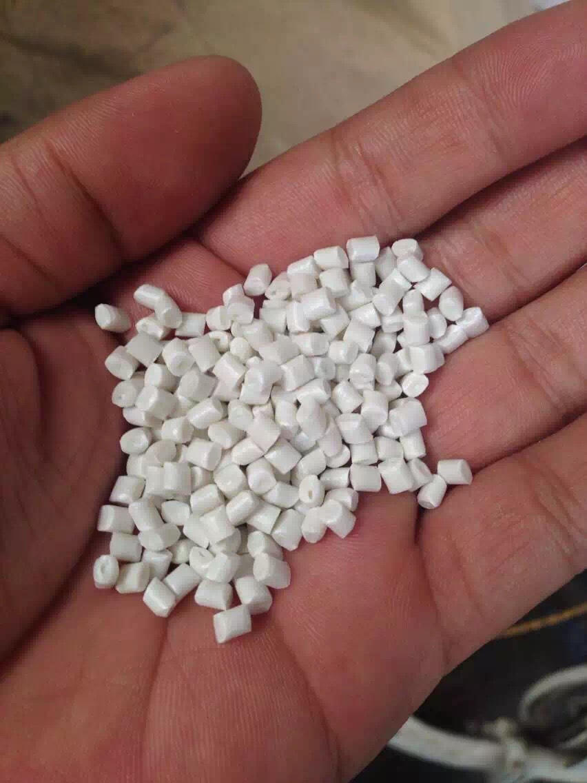 Blow molding special purpose PE Renewable materials Low melt index High purity HDPE Hollow regenerate grain Replace New material