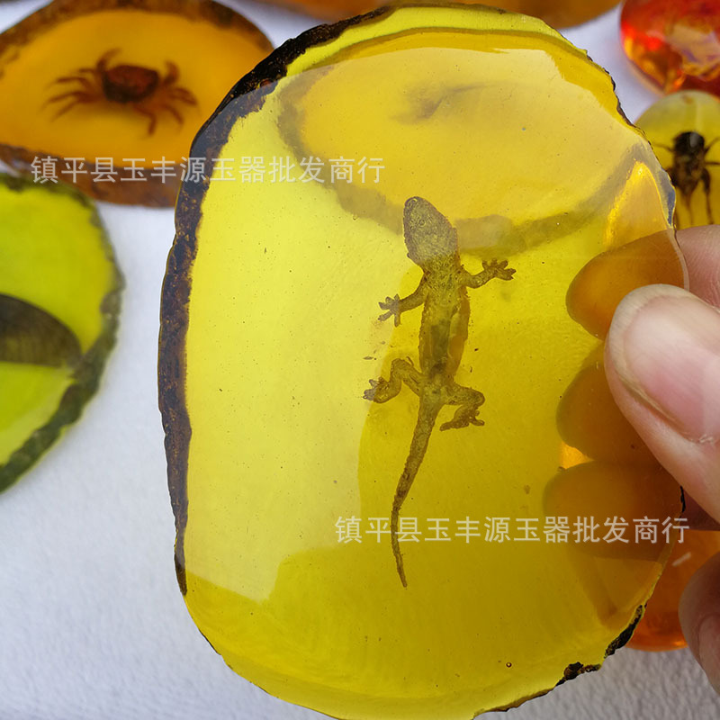 琥珀摆件