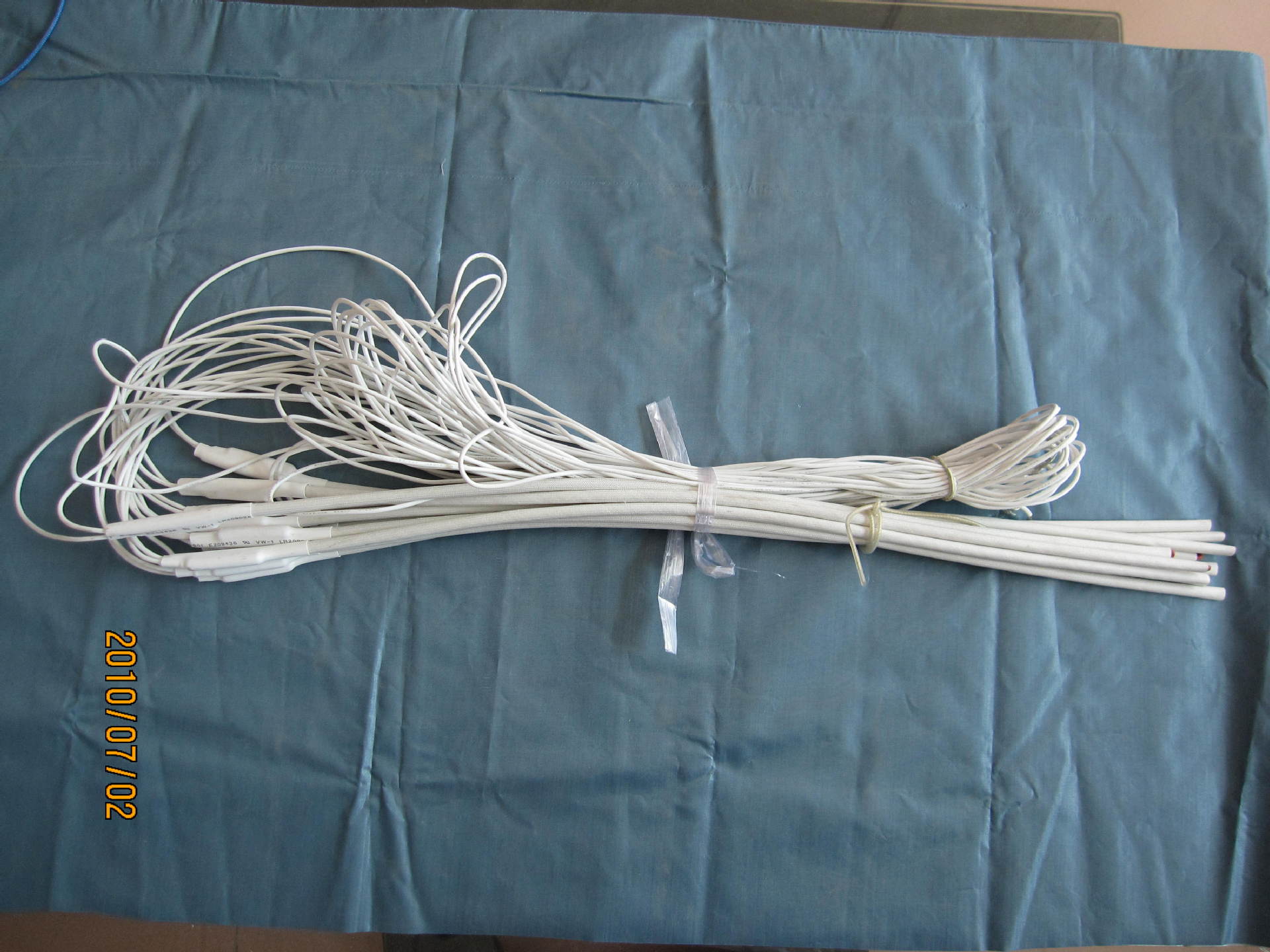 厂家直销 PVC发热线 碳纤维发热电缆定制