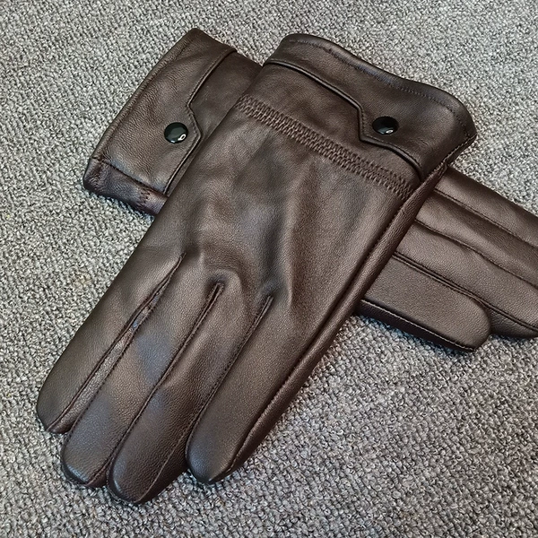 Buttons brown