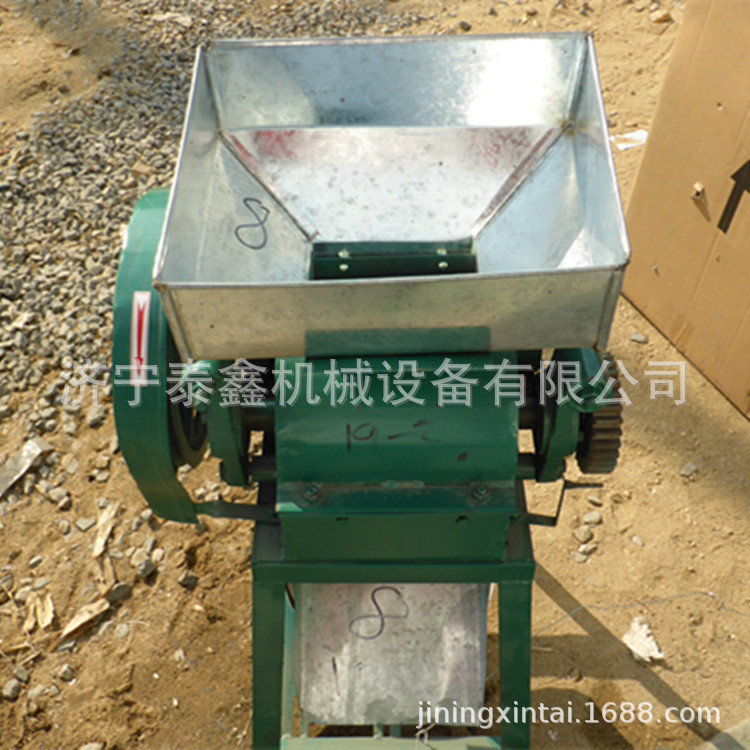 新型大豆小麦挤扁机  高粱花生破碎机  家用电动豆扁机价格