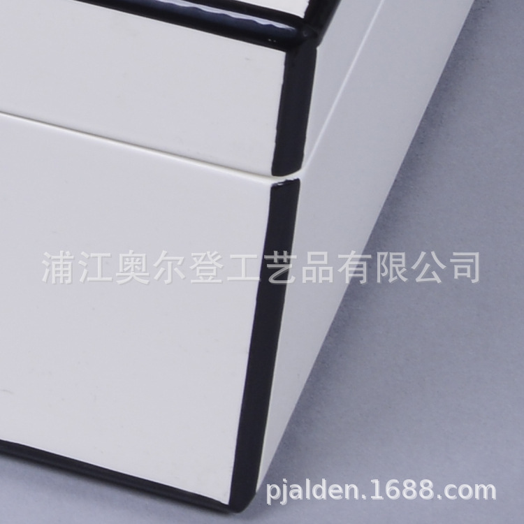 Black border line color matching white wooden box, universal lacquered wooden box, custom-made essential oil packaging wooden box, jewelry gift box detail image 3
