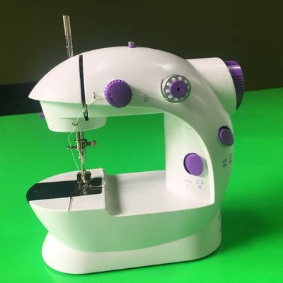 批发正品家用迷你缝纫机 缝纫机江湖地摊展销会热销202电动缝纫机