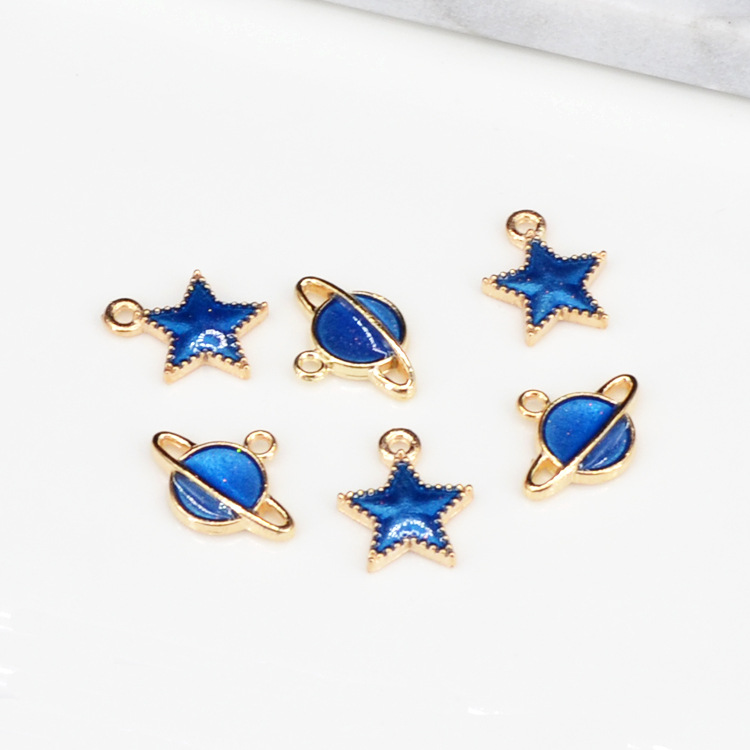 10 Pcs/package Simple Style Star Moon Alloy Enamel Plating Pendant Jewelry Accessories display picture 6