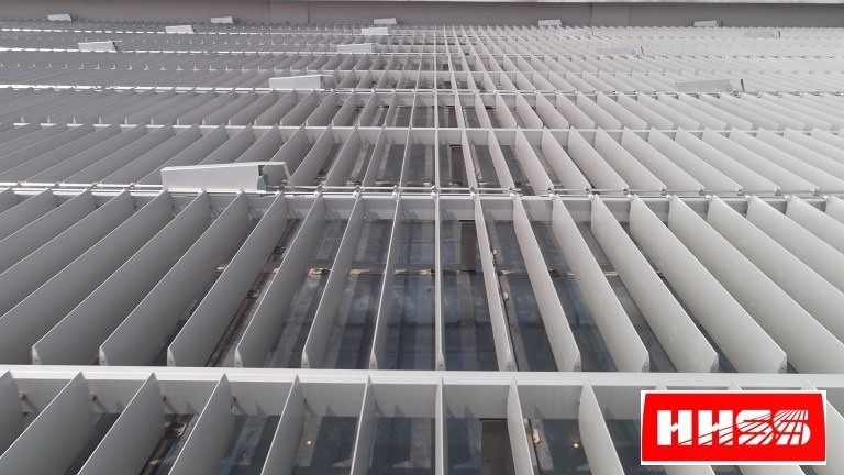 300���λ����������Ҷ�����빤�̳а�������