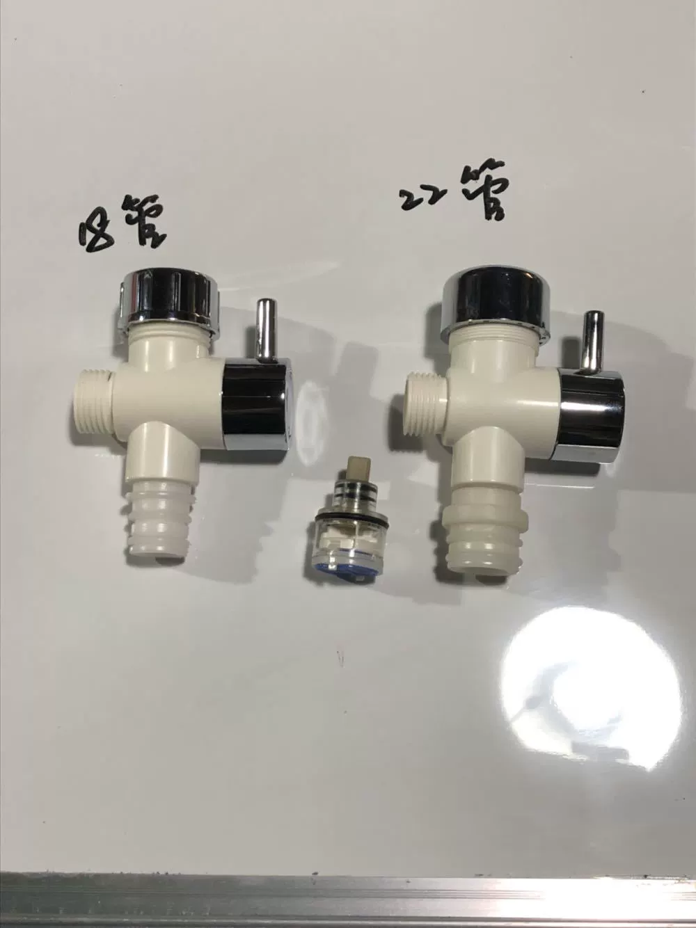 Прямые продажи с фабрики быстрый нагрев электрическое отопление кран аксессуары водоотделитель Трехходовой душ быстро открывающийся клапан