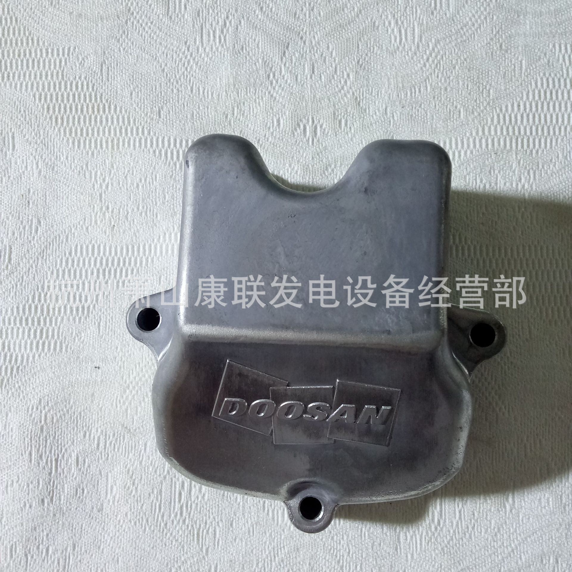 气缸盖罩65.03401-0045&0077DOOSAN大宇发电机配件