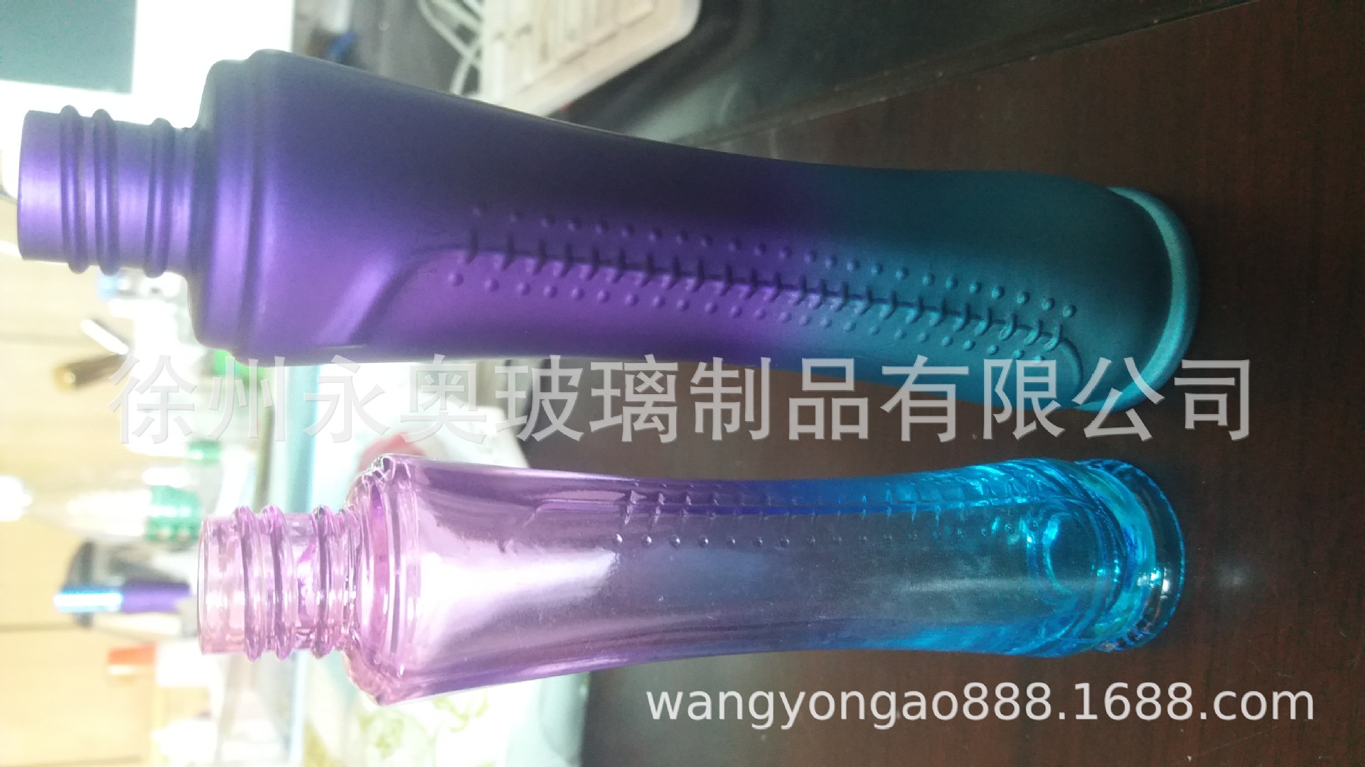 生产销售各规格螺口瓶 精油瓶 香水瓶可配套