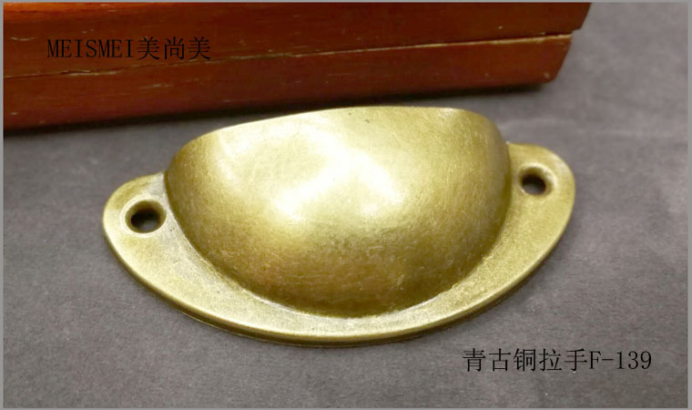 Bronze handle F-139-2