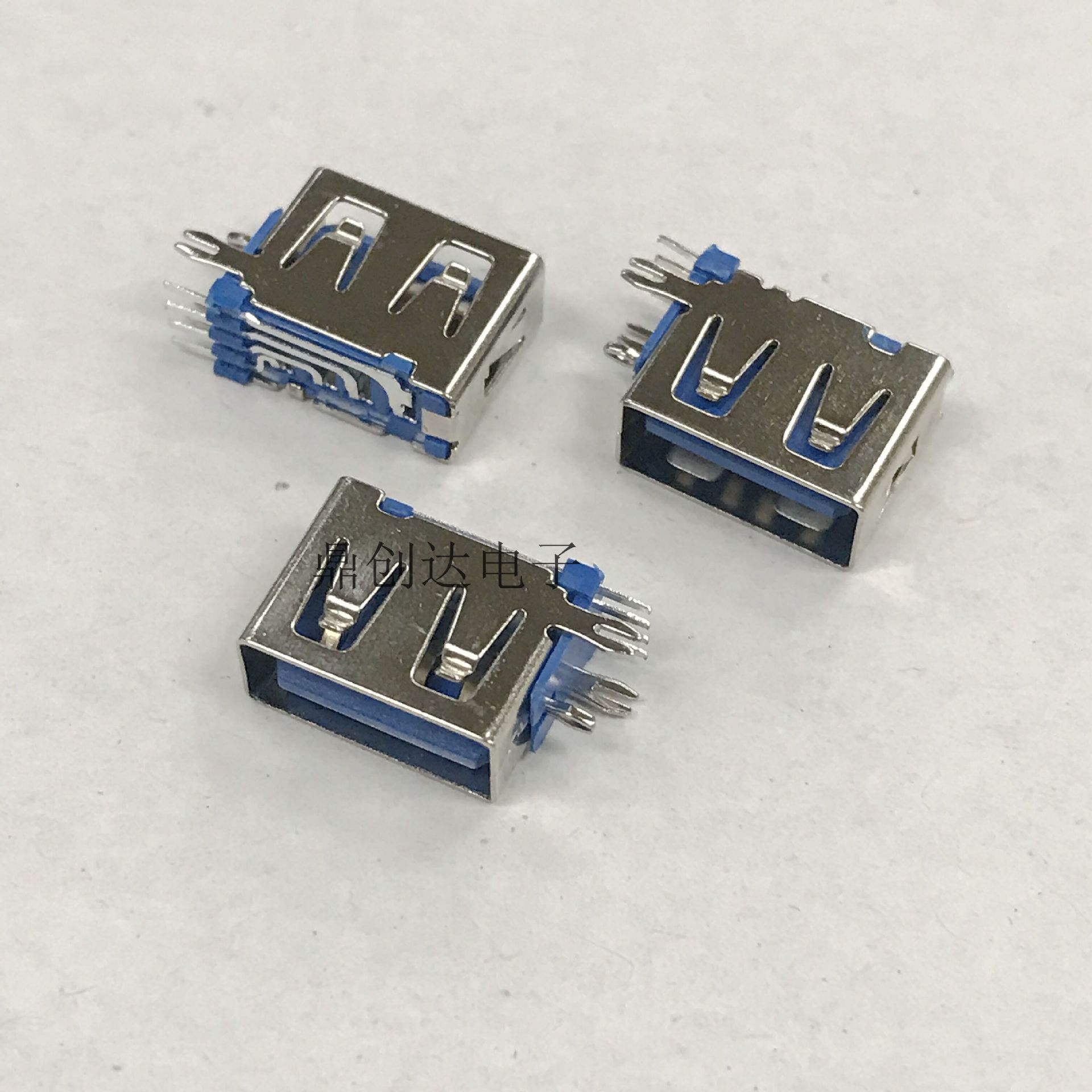 USB母座 A母 AF2.0 侧插 短体10.0 侧立式 90度A型母座 USB连接器-阿里巴巴