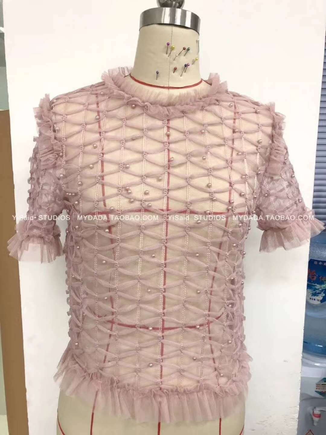 厂家直销爆款蕾丝花边面料 欧美立体精致女装婚纱礼服蕾丝面料