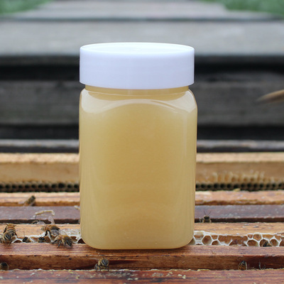 Natural raw honey 500g crystal honey Snow Honey Mountains Farm Production Apiary Direct selling Soil honey One piece On behalf of