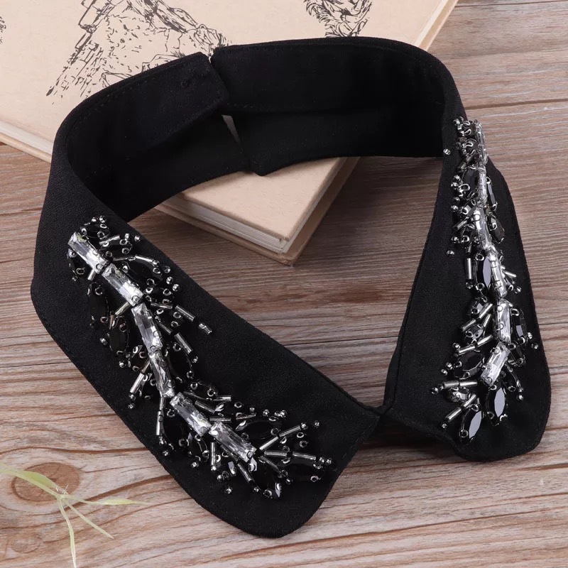 잎 드릴 블랙 칼라