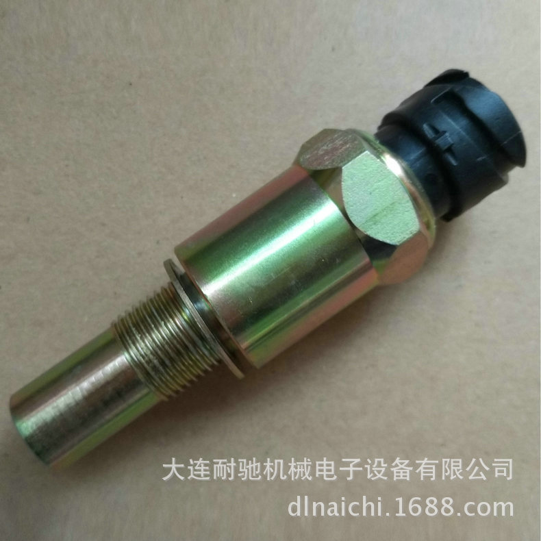 厂家供应车速传感器 客车车速传感器 卡车车速传感器 车速传感器,里程表传感器,霍尔车速传感器,齿轮转速传感器