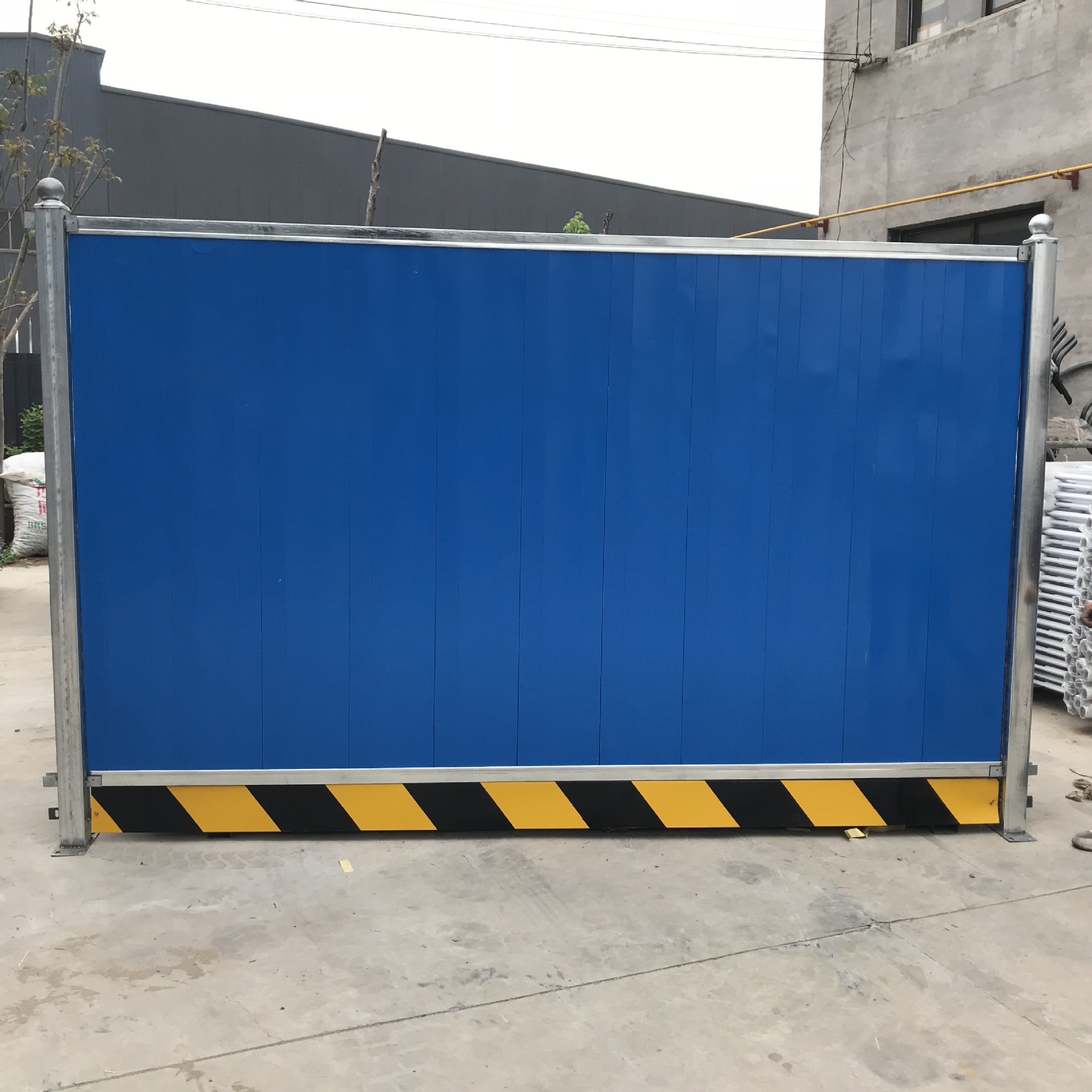 厂家直销彩钢围挡市政 道路施工铁皮瓦围挡 新型临时彩色市政围挡
