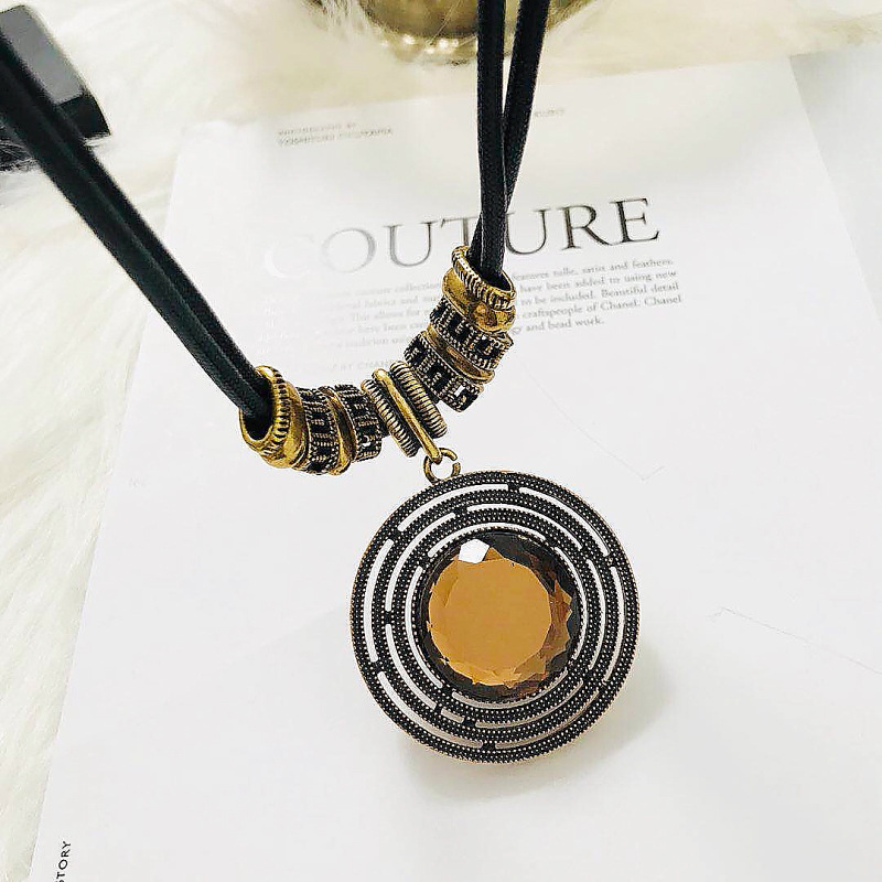 韩国时尚秋冬圆形几何水晶吊坠项链毛衣链夸张气质挂饰女潮|ru