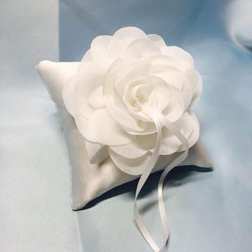 Original Handmade Ring Pillow, Lace Ring Pillow, 10*10cm Flower Ring Pillow, European and American Wedding Supplies, Bridesmaid Accessory
