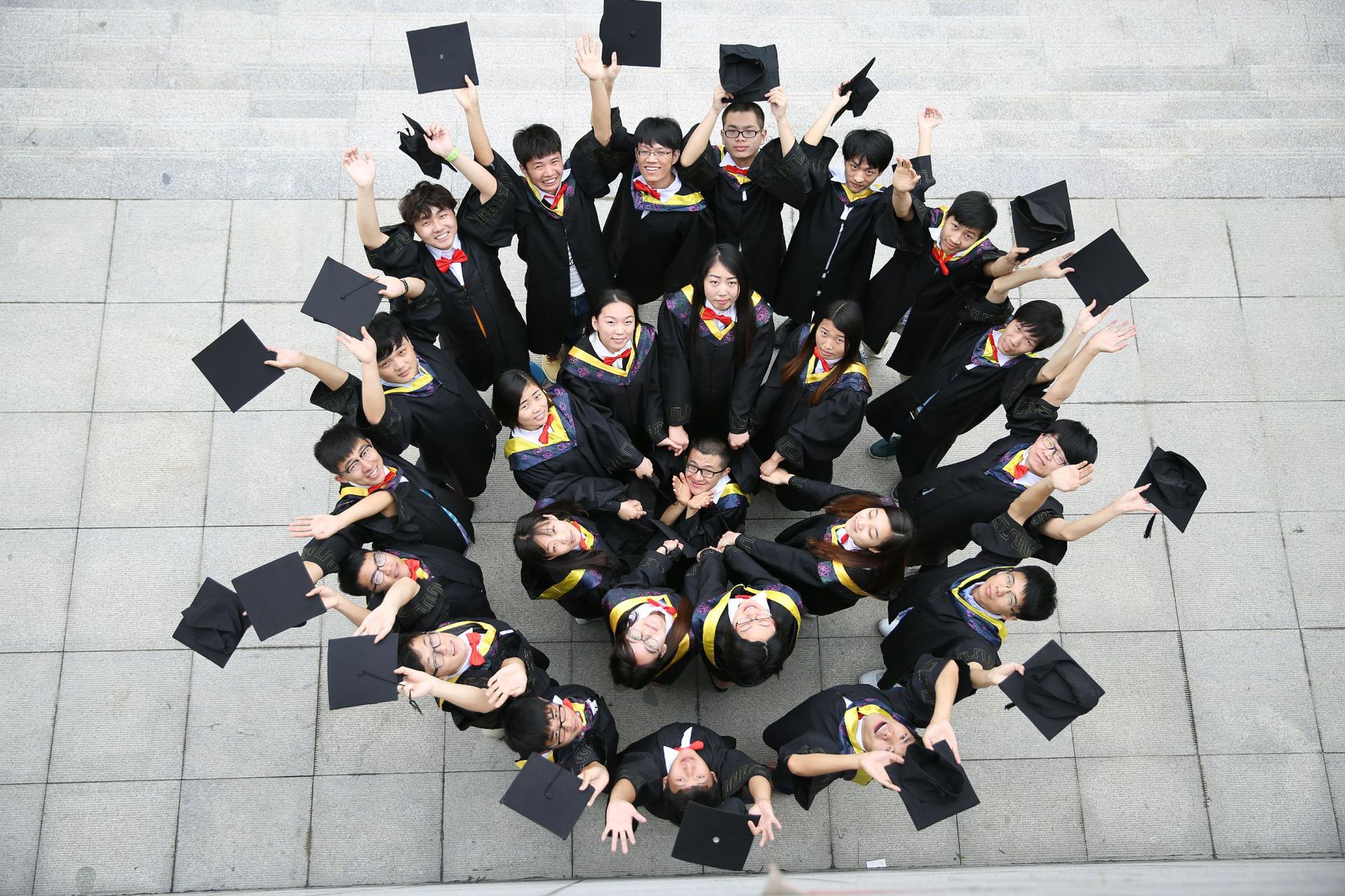 学士服 (4)_爱奇艺