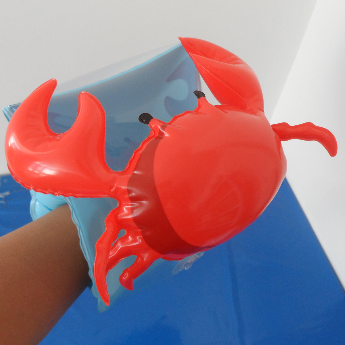 厂家现货充足 加厚PVC新款螃蟹充气手臂圈 带彩盒 可做|ms