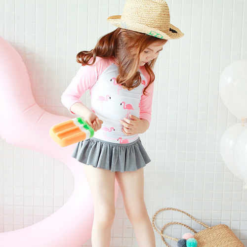 2020 New Girls Swimsuits for Big Children, Baby Children, Sun Protection Long Sleeve Girls Split Skirt Flamingo Swimsuit