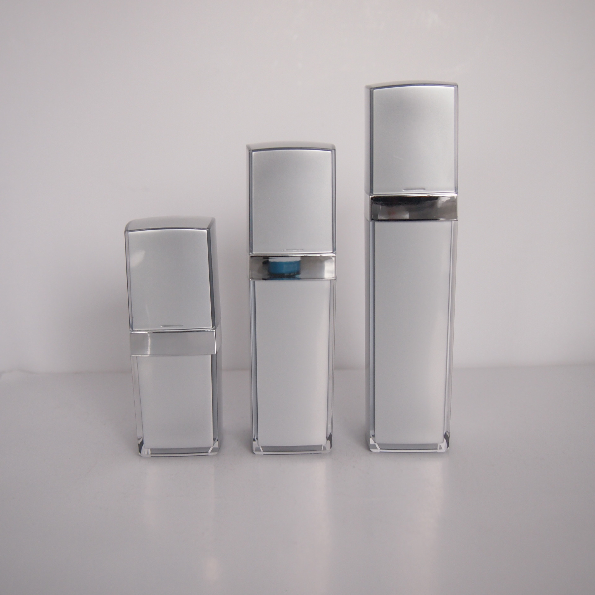 化妆品乳液瓶 小容量塑料瓶 四方形亚克力瓶 喷雾瓶15 30 50ml