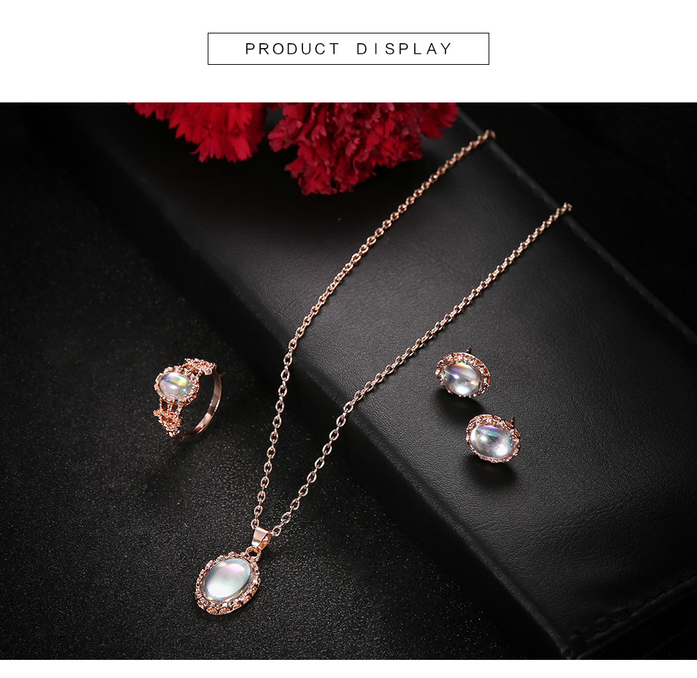 Fashion Geometric Alloy Plating Pendant Necklace display picture 3