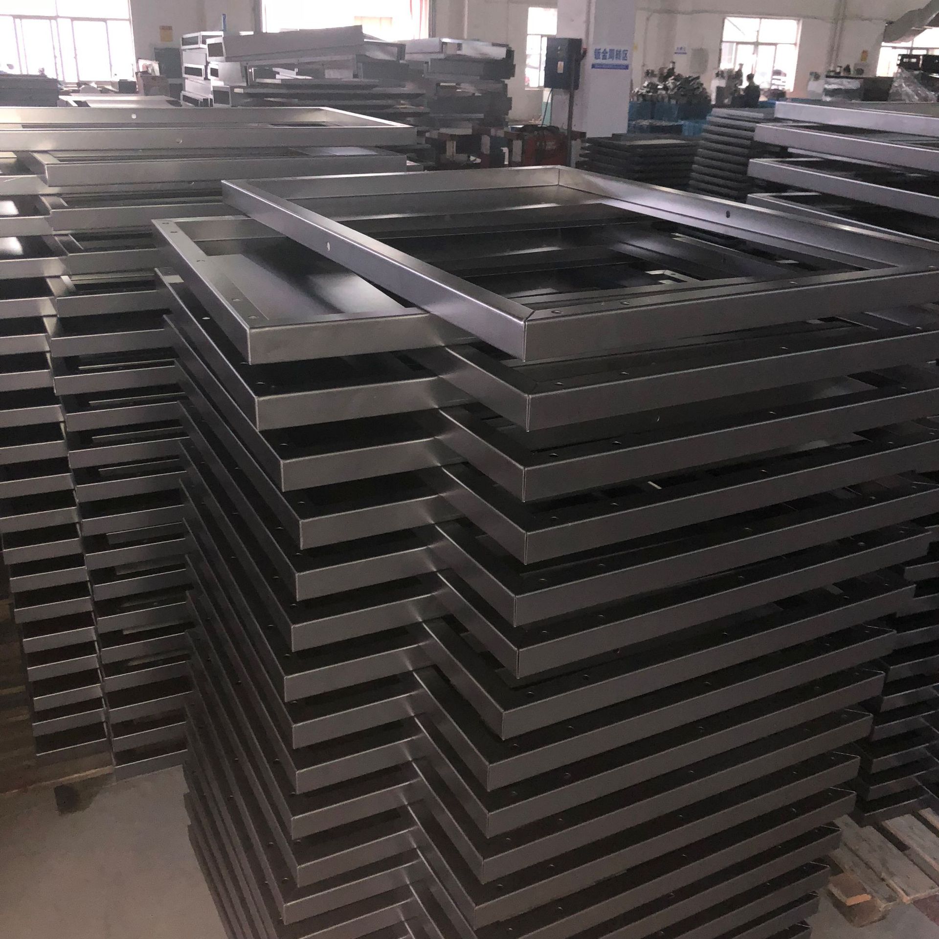 定制户外机箱钣金加工  精密钣金及静电喷涂加工 金属冲压制品