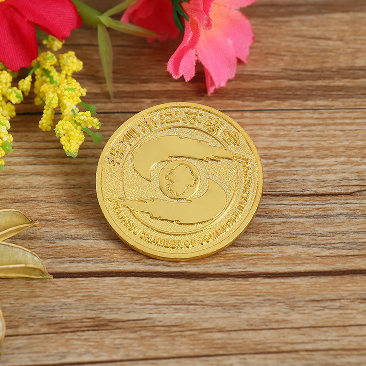 厂家直销烤漆滴塑徽章定做不锈钢蚀刻加工学校滴塑胸牌可定制批发