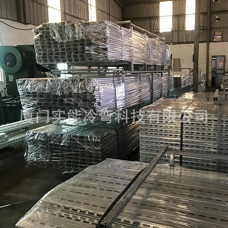 厂家直销40*80光伏支架   热镀锌镀镁铝锌支架可预订