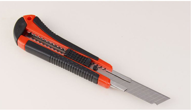 裁纸重型美工刀宝吉大号割纸刀折叠刀壁纸刀墙纸刀厂家直销批发详情11