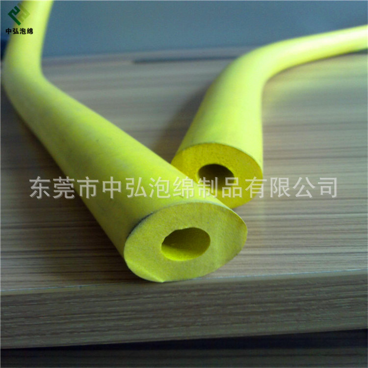 NBR光面橡塑发泡管 彩色高密度橡胶橡塑空心管 nbr磨面泡棉保温管