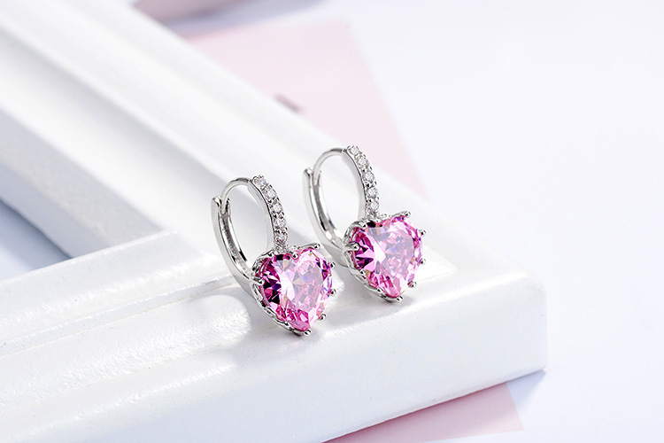 1 Pair Simple Style Heart Shape Copper Inlay Zircon Earrings display picture 1