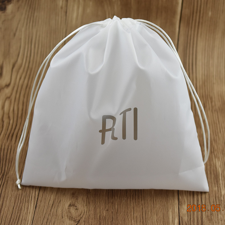 厂家供应 白色涤纶束口包装布袋 银色logo210D涤纶束口袋