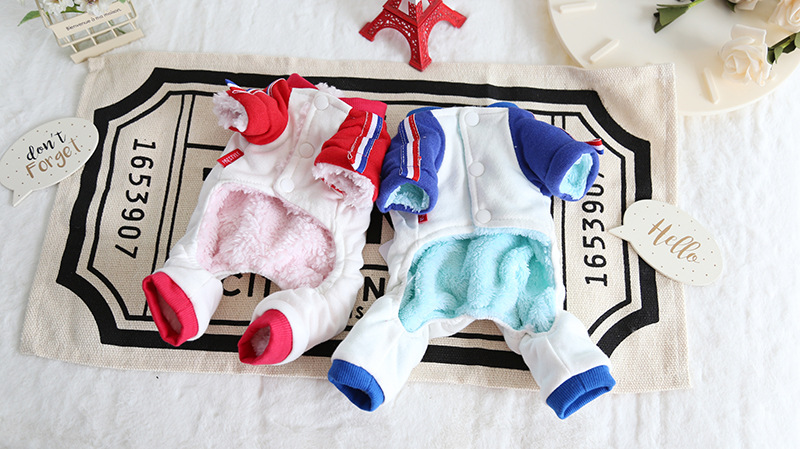 字母三色带四脚衣