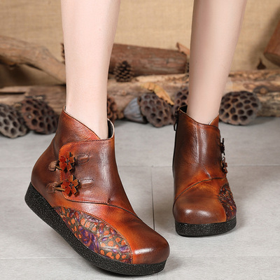 2018秋冬新款靴子广州真皮复古擦色花朵坡跟短靴女防滑一件代发