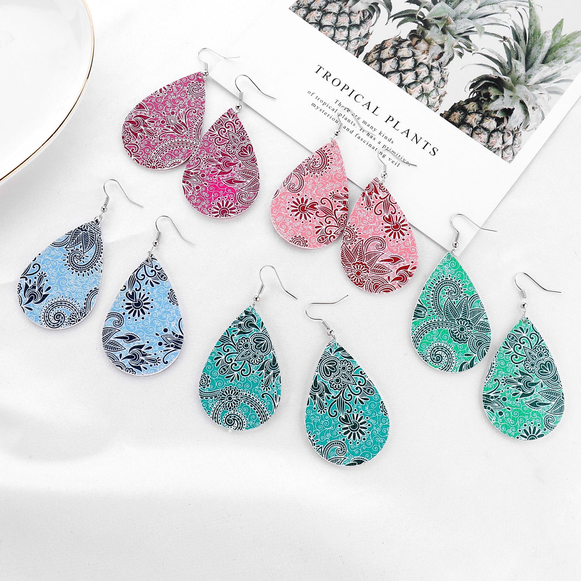 1 Pair Ethnic Style Water Droplets Pu Leather Women's Drop Earrings display picture 5