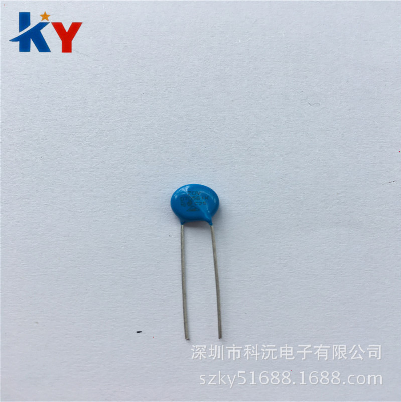 ZOV 压敏电阻器系列 7D561K 560V 直径7MM 07D561K