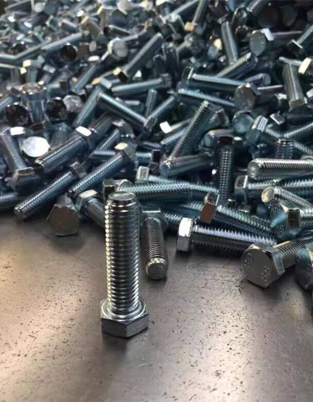 河北亿豪8.8级高强度螺栓M6-M32镀锌现货 调制发黑 异形加工