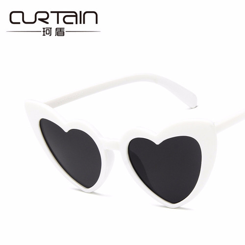 2018 New Love Women's Sunglasses Cute Heart Shaped Sunglasses European and American Trendy Heart Sunglasses 15983