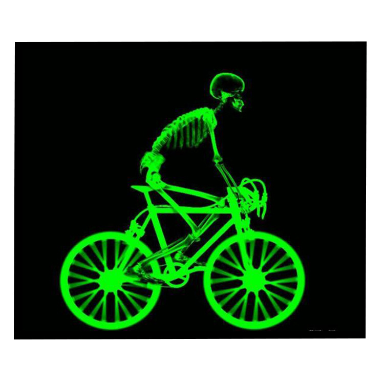 【变色】销售黄绿色夜光粉；初始亮度高，余晖时间长