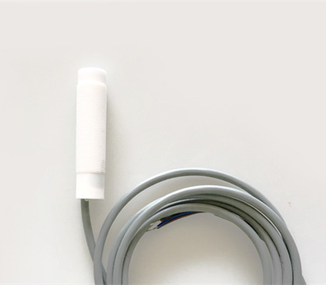 KJTDQ/凯基特 耐腐蚀电感式接近传感器防水接近开关三线PNP常开