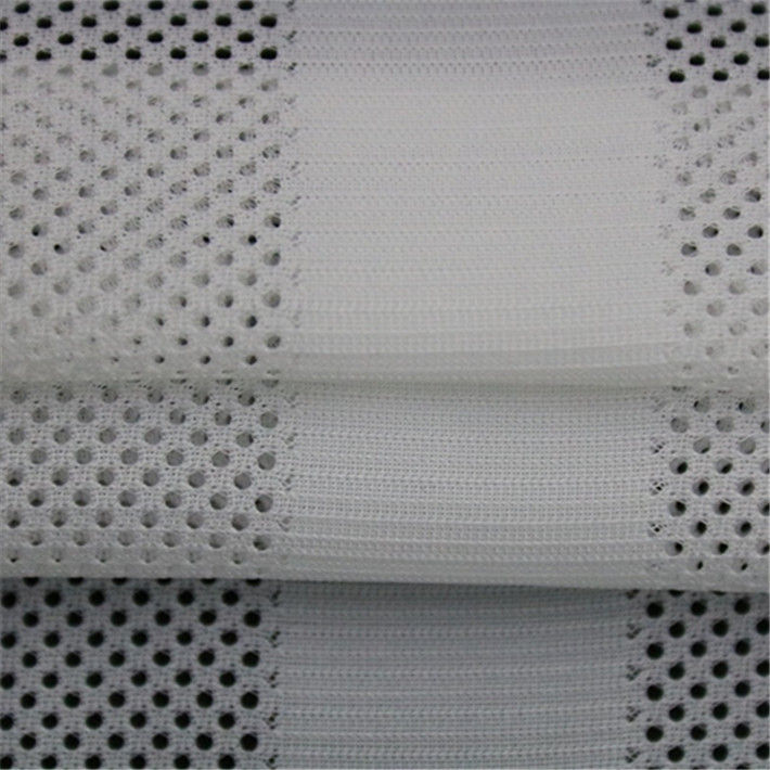 厂家直销经编网眼布 全涤耐磨条纹网布小中眼 服装时尚小香风里布