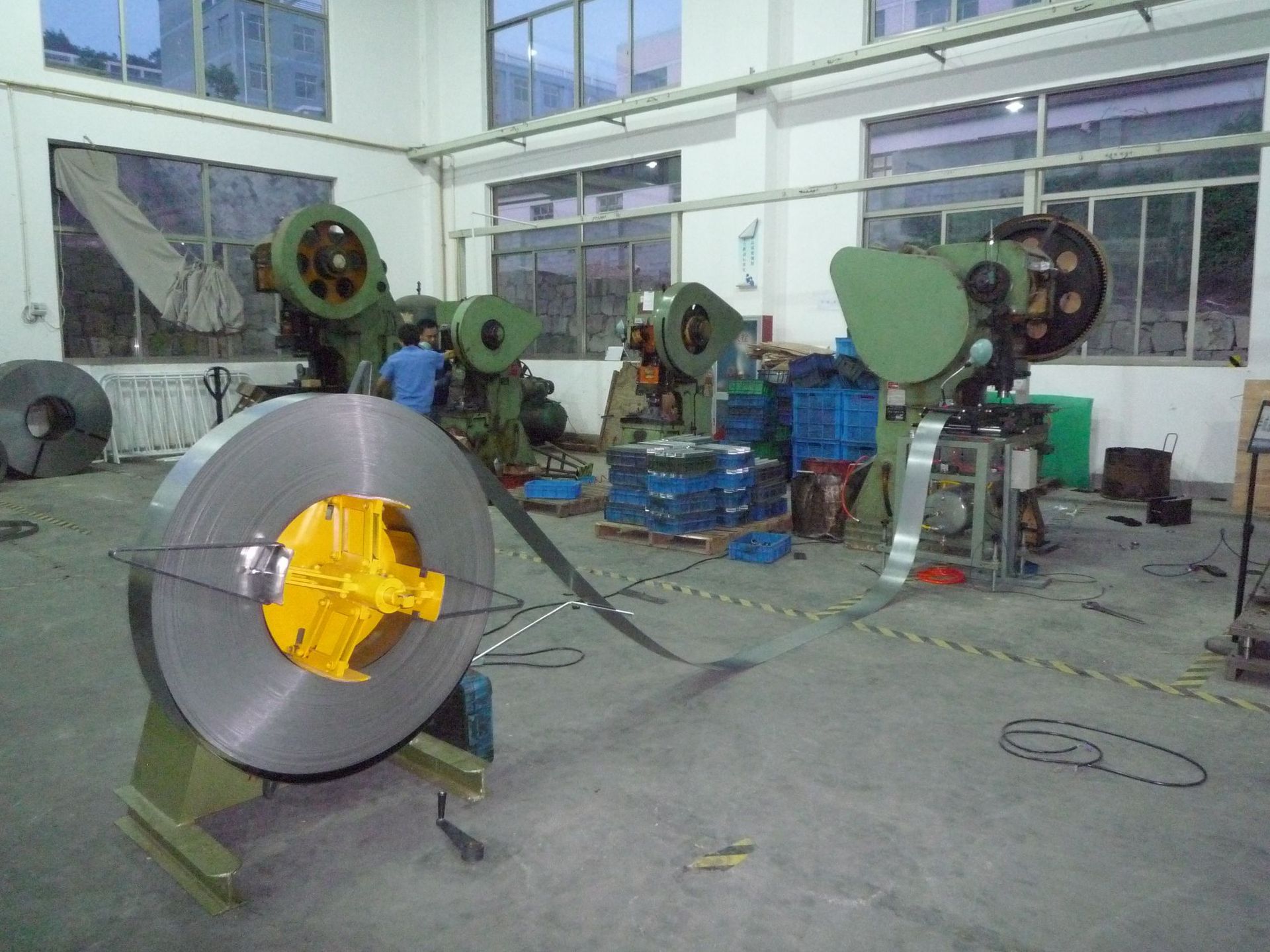 丰甲放料架，重型放卷机，带料放卷机，钢板卷料收料架，非标放料