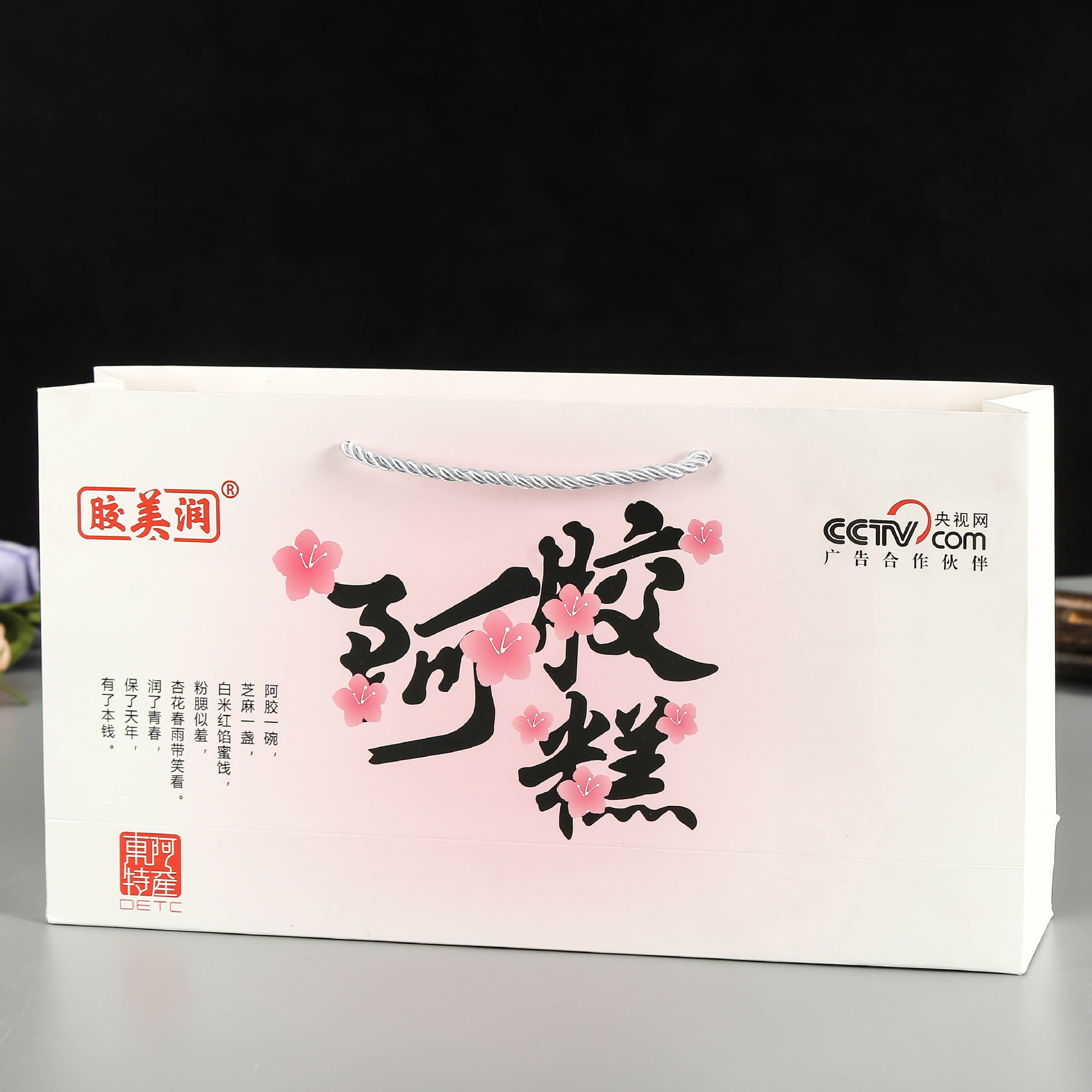 热卖服装手提袋定制牛皮纸礼品手提袋制作 创意纸质手提纸袋定做