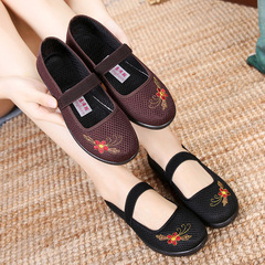 Old Beijing Cotton Shoes for Women, Mesh Surface with Hollow Design for Breathability and Non-Slip, Embroidered Shoes for Middle-Aged and Elderly Women, Grandma Shoes, Single Shoes, Wholesale
