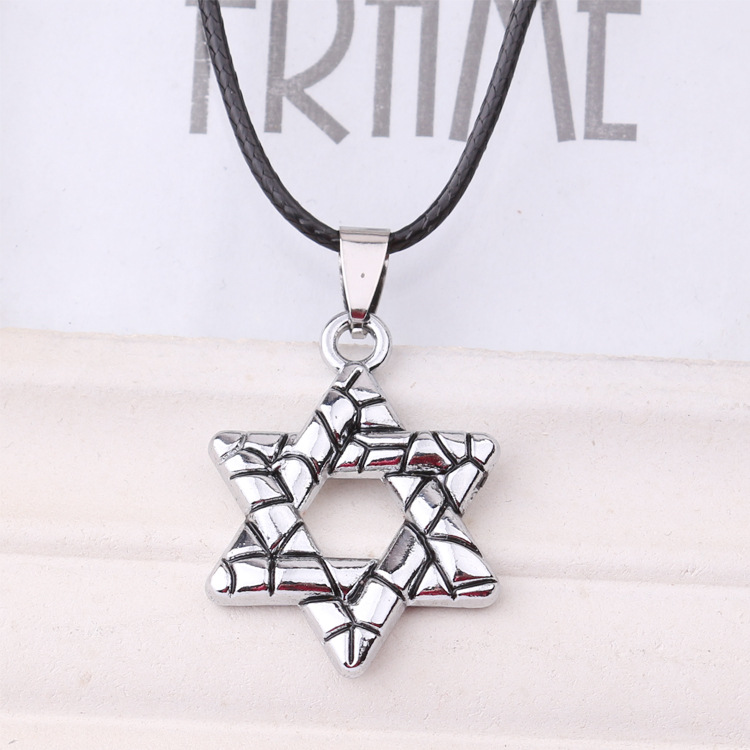 Fashion Titanium Steel Hexagram Pendant Personalized Dominant Star Men's Necklace Sweater Chain_voghion.com