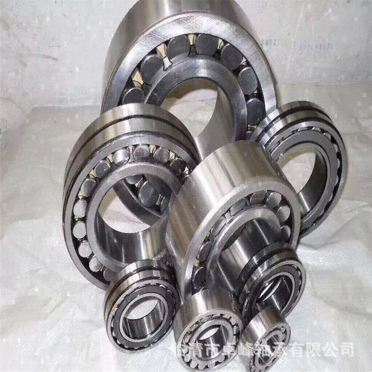 调心滚子轴承23020 23028  23034 23036 23044CC/W33轨道交通轴承