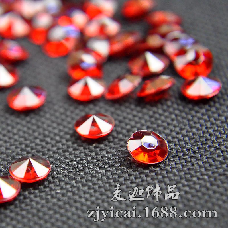 现货 2000pcs 8mm亚克力尖钻 无底裸钻 透明尖底钻 DIY婚礼散钻-阿里巴巴