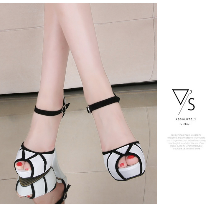 Chaussures été pour femme en Caoutchouc - Ref 3345922 Image 48