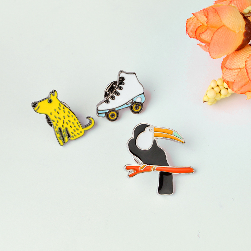11g Weight Brooches Classification Daily Occasion Alloy Material Fruit Pattern Unisex Gender Enamel Design Fashion Style Fashion Pin Fruit Alloy Enamel Unisex Brooches 无